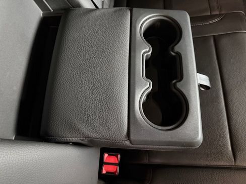 Used 2021 GMC Sierra 1500 Denali w/ Denali Ultimate Package AWD/4WD image 36