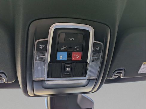 Used 2025 RAM 1500 Laramie image 22