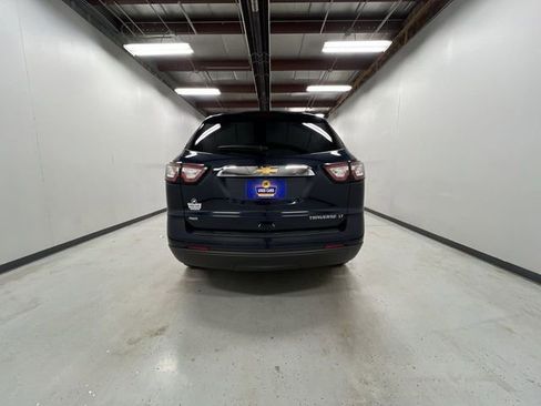 Used 2015 Chevrolet Traverse LT image 7