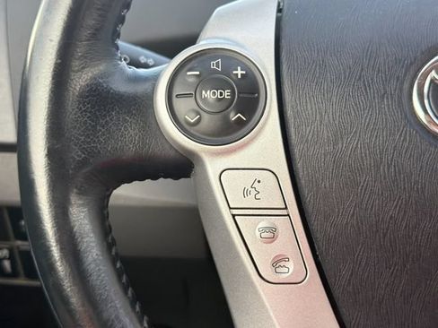 Used 2010 Toyota Prius Five FWD image 25