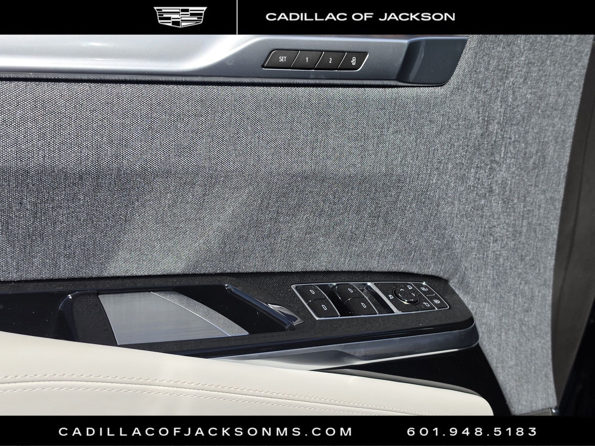 New 2027 Cadillac Escalade Platinum Sport w/ LPO, ONYX Package AWD/4WD image 19