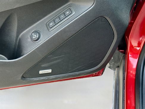 Used 2024 Chevrolet Equinox Premier image 18