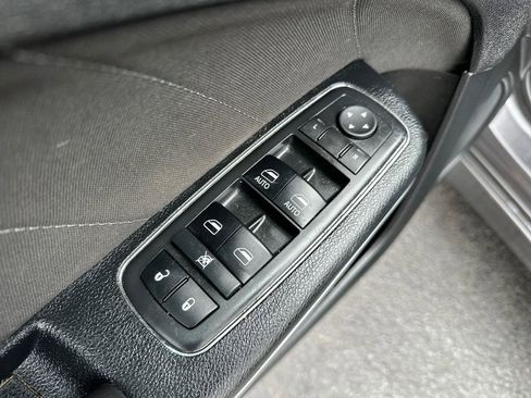 Used 2018 Dodge Charger R/T w/ Navigation & Travel Group image 13