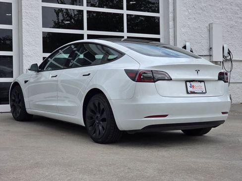 Used 2023 Tesla Model 3 Standard Range image 7