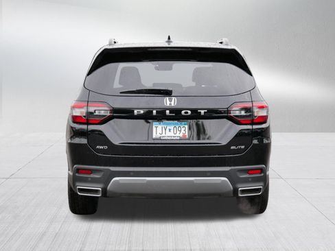Used 2026 Honda Pilot Elite image 6