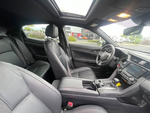 Used 2020 Honda Civic Sport Touring image 4