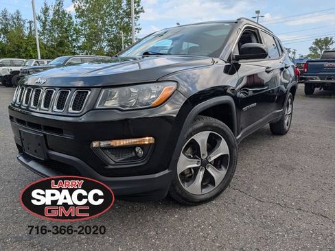 Used 2017 Jeep Compass Latitude w/ Popular Equipment Group AWD/4WD image 1