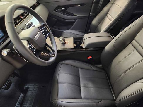 Used 2026 Land Rover Range Rover Evoque S AWD/4WD image 14