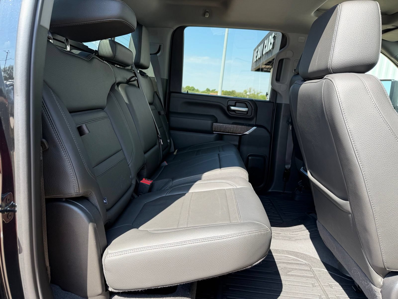 Used 2021 GMC Sierra 2500 Denali w/ Denali Ultimate Package AWD/4WD image 22