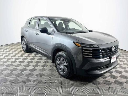 Certified 2025 Nissan Kicks S AWD/4WD image 3