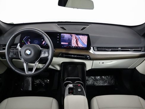 Used 2026 BMW X1 xDrive28i w/ Convenience Package AWD/4WD image 8