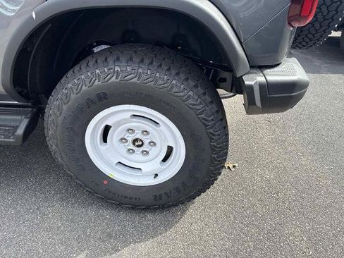 New 2026 Ford Bronco Heritage Edition AWD/4WD image 5