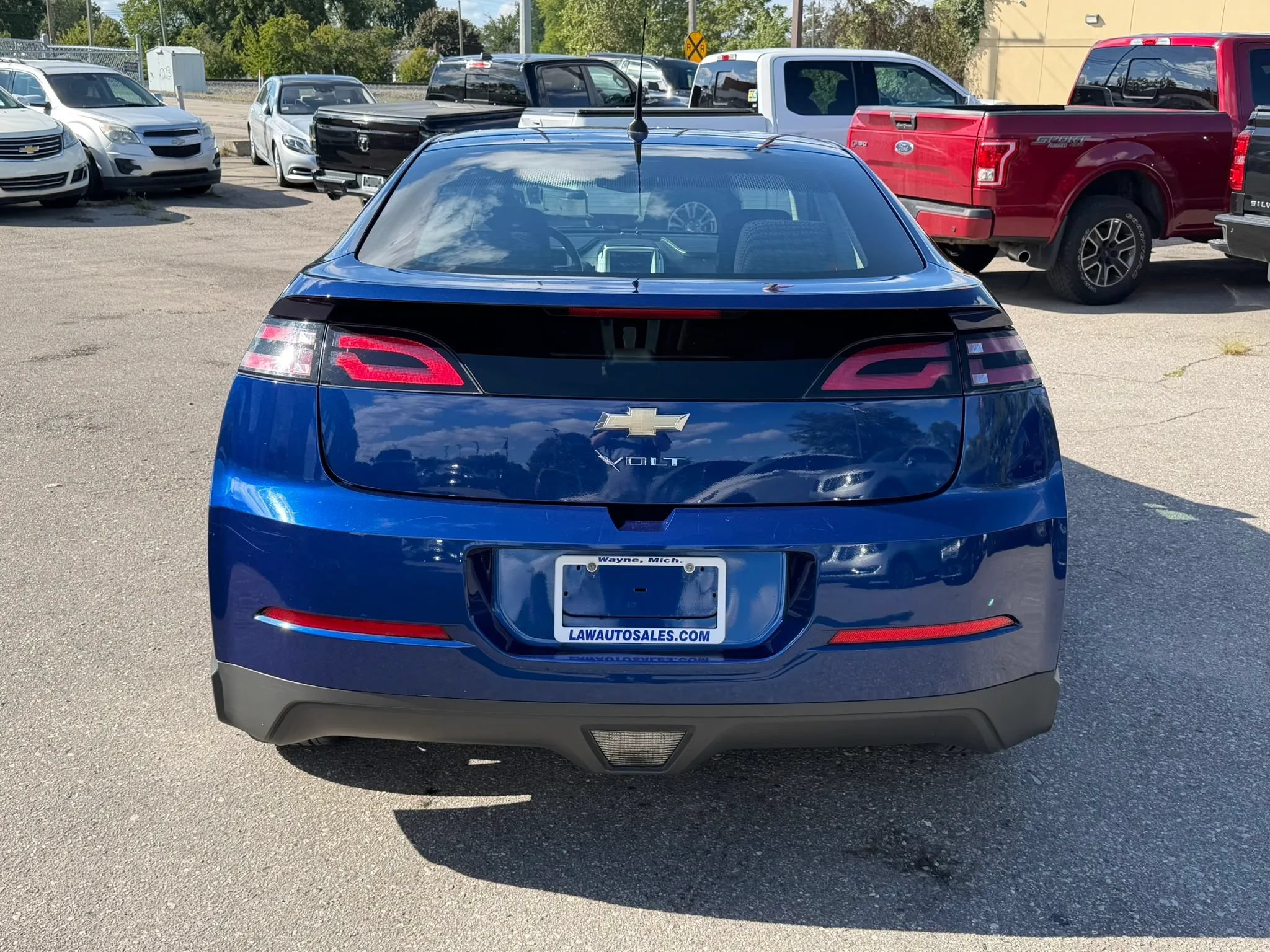 Used 2013 Chevrolet Volt w/ Comfort Package FWD image 4