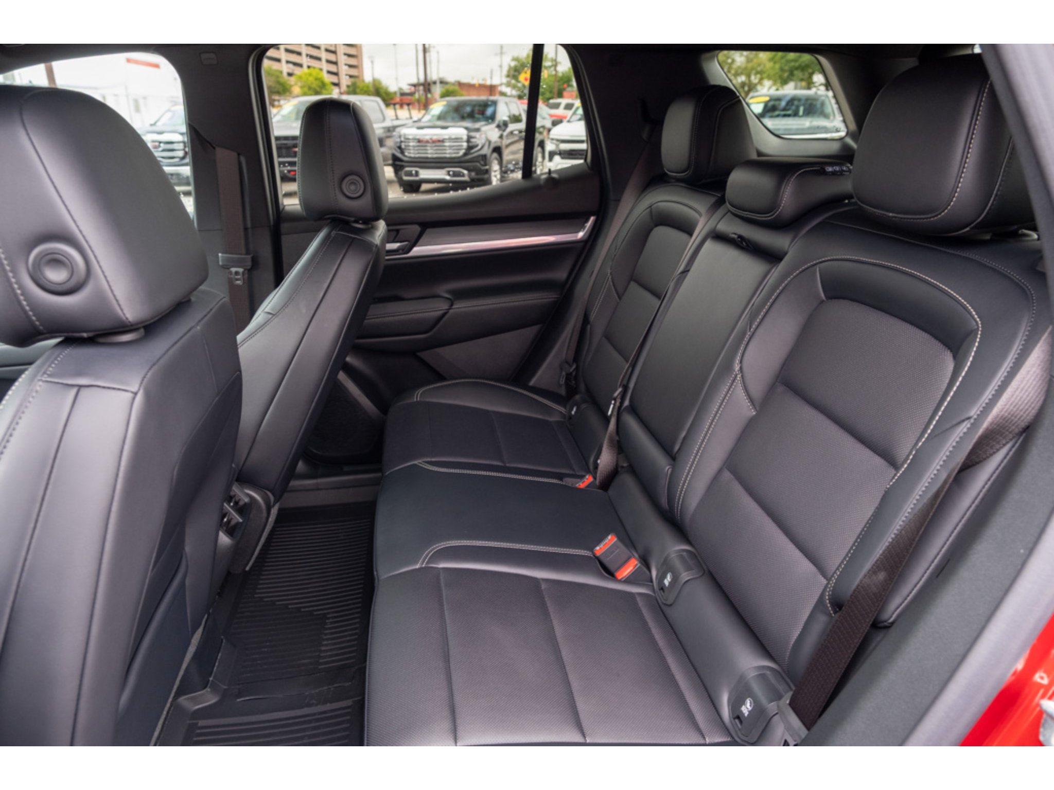 New 2027 GMC Terrain Elevation w/ Elevation Premium Package FWD image 13