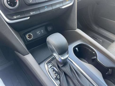Used 2019 Hyundai Santa Fe SE AWD/4WD image 30