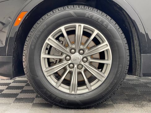 Used 2017 Cadillac XT5 Luxury w/ Driver Awareness Package AWD/4WD image 14