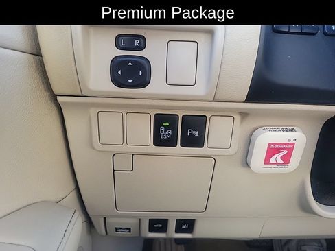 Used 2015 Lexus ES 350 w/ Premium Package FWD image 30