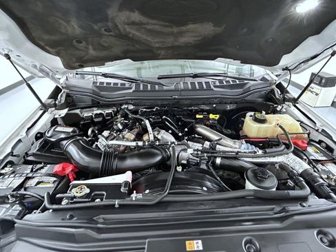 Used 2018 Ford F350 Lariat w/ Chrome Package image 24