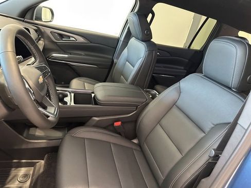 New 2026 Chevrolet Traverse LT w/ Driver Confidence Package image 12