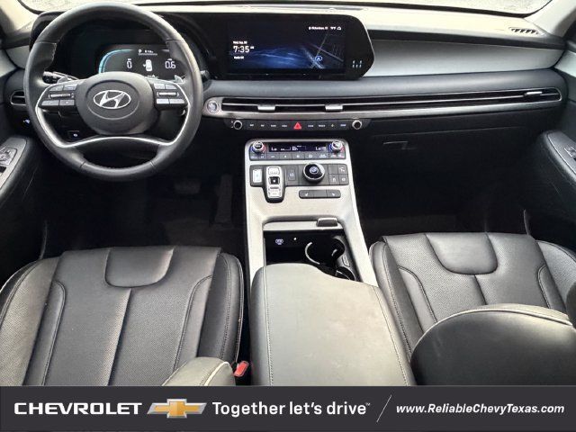 Used 2025 Hyundai Palisade SEL FWD image 12