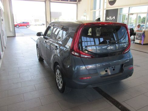Used 2020 Kia Soul LX image 6