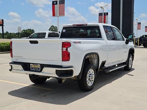 Used 2025 Chevrolet Silverado 2500 LT w/ Safety Package AWD/4WD image 5