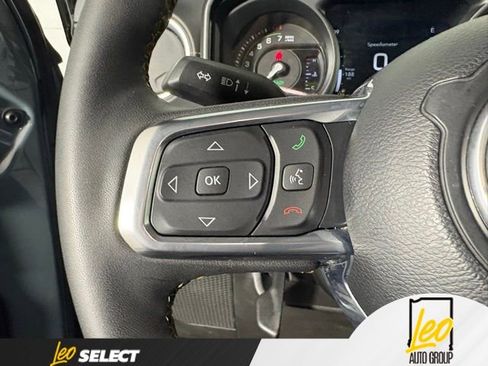 Used 2024 Jeep Wrangler Unlimited Sahara w/ Technology Group AWD/4WD image 14