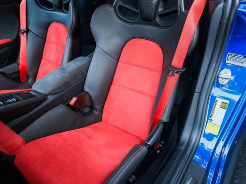 Used 2018 Porsche 911 GT2 RS image 21