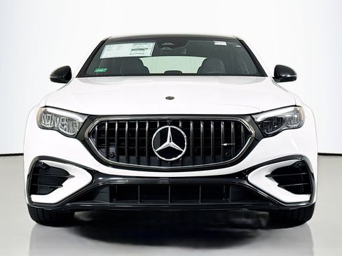 New 2026 Mercedes-Benz E 53 AMG e 4MATIC Sedan image 2