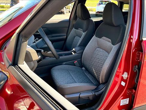 New 2026 Nissan Kicks SV image 9