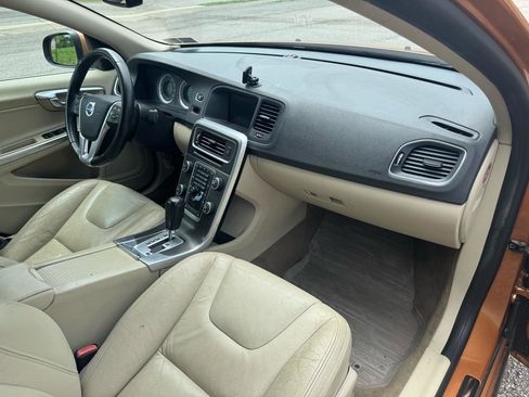 Used 2011 Volvo S60 T6 AWD/4WD image 16