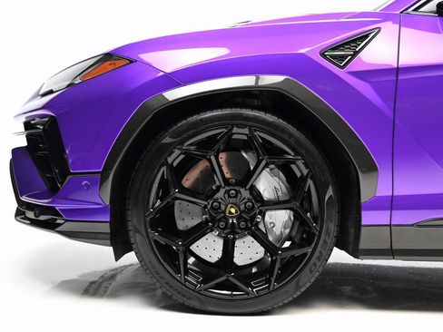Used 2024 Lamborghini Urus Performante AWD/4WD image 32