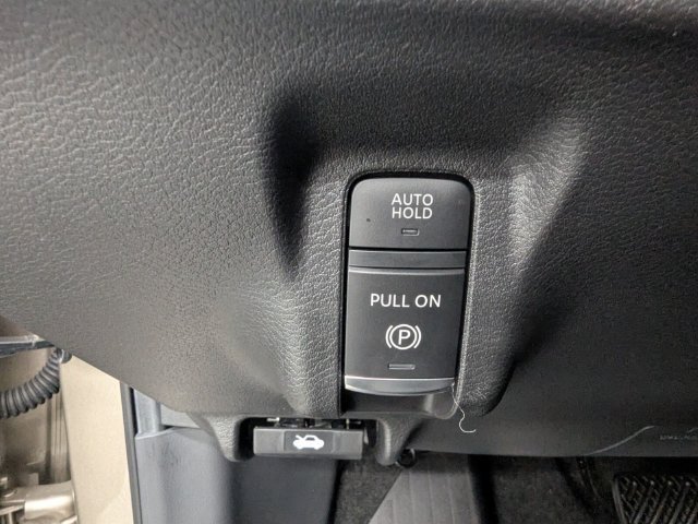 Used 2025 Nissan Murano SL AWD/4WD image 14