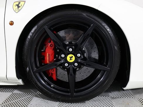 Used 2017 Ferrari 488 Spider image 68