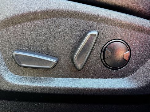 Used 2024 Ford Edge ST-Line image 23