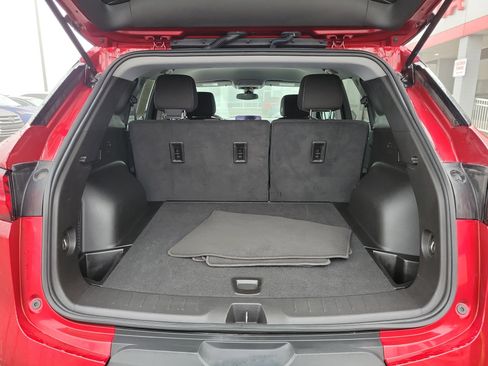 Used 2025 Chevrolet Blazer LT image 8