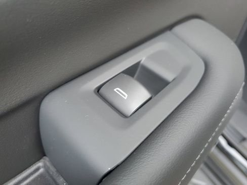 New 2026 Chevrolet Suburban LT w/ Comfort Package image 17