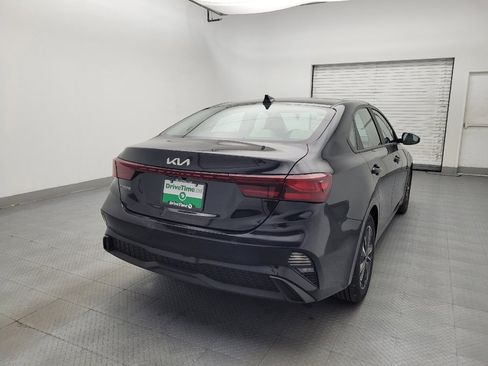 Used 2022 Kia Forte LXS FWD image 7