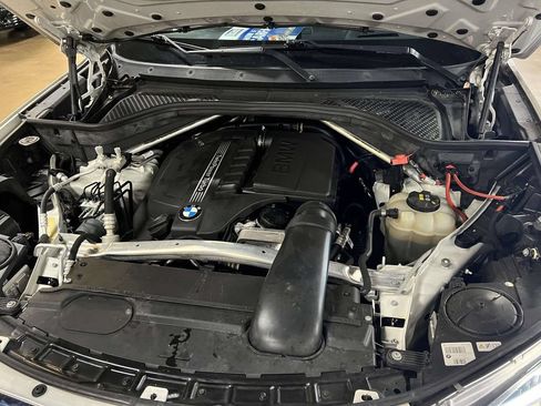 Used 2017 BMW X5 xDrive35i AWD/4WD image 9