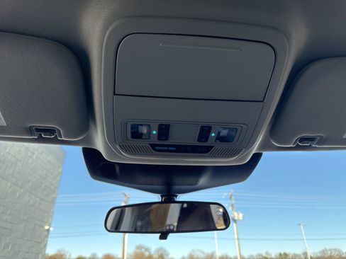 Used 2023 Ford Explorer XLT w/ Equipment Group 202A image 30