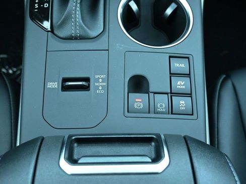 New 2026 Toyota Highlander XLE AWD/4WD image 28