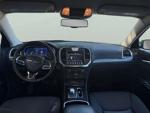 Used 2019 Chrysler 300 Touring w/ Sport Appearance Package RWD image 19