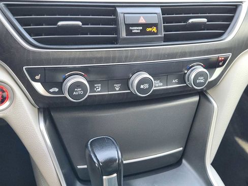 Used 2019 Honda Accord EX-L image 19