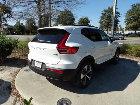 New 2026 Volvo XC40 B5 Plus w/ Protection Package Premier image 5