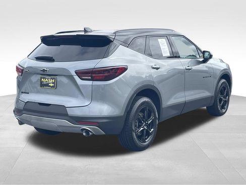 Used 2023 Chevrolet Blazer LT w/ Convenience Package FWD image 3