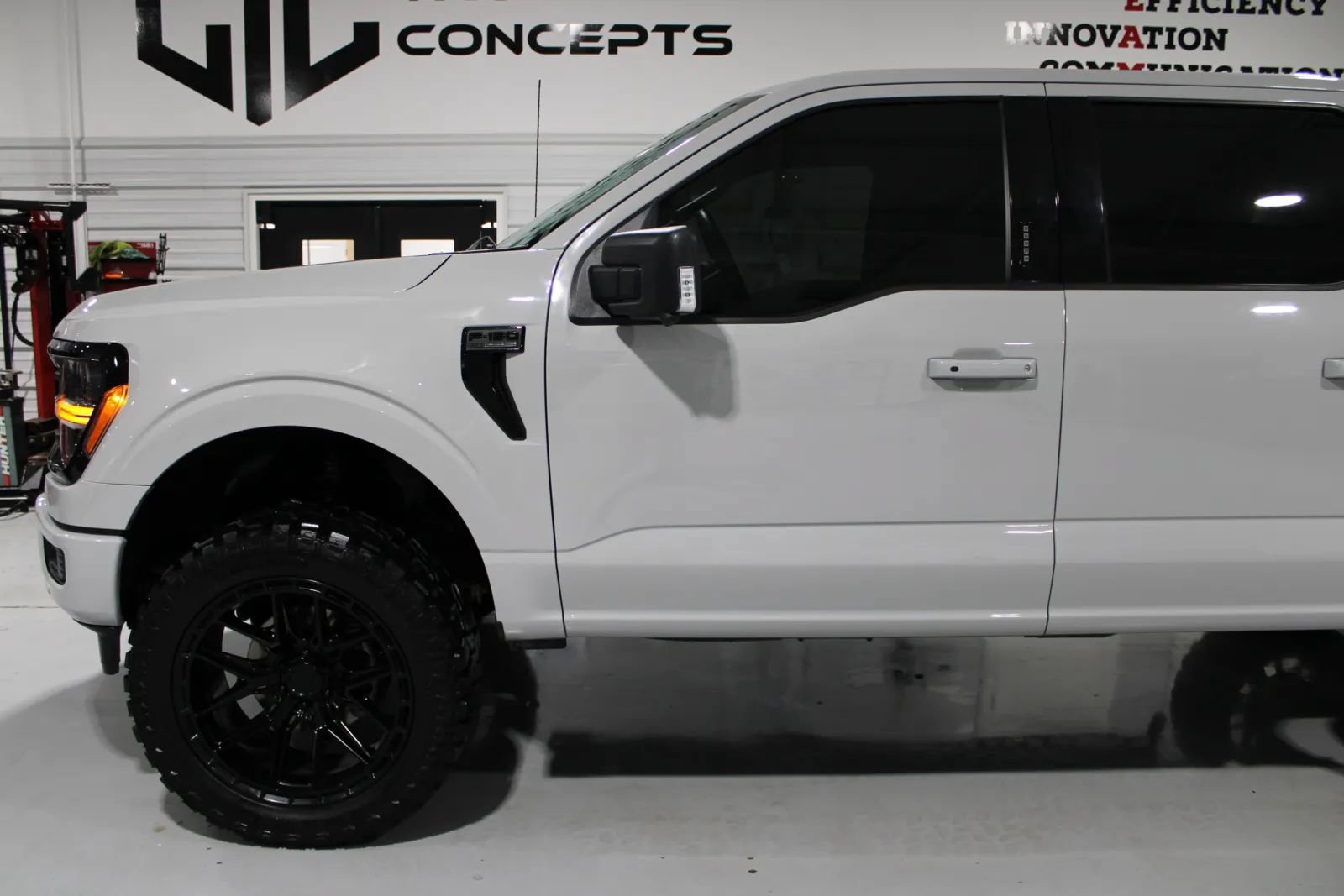 Used 2024 Ford F150 XLT w/ Equipment Group 302A MID AWD/4WD image 20