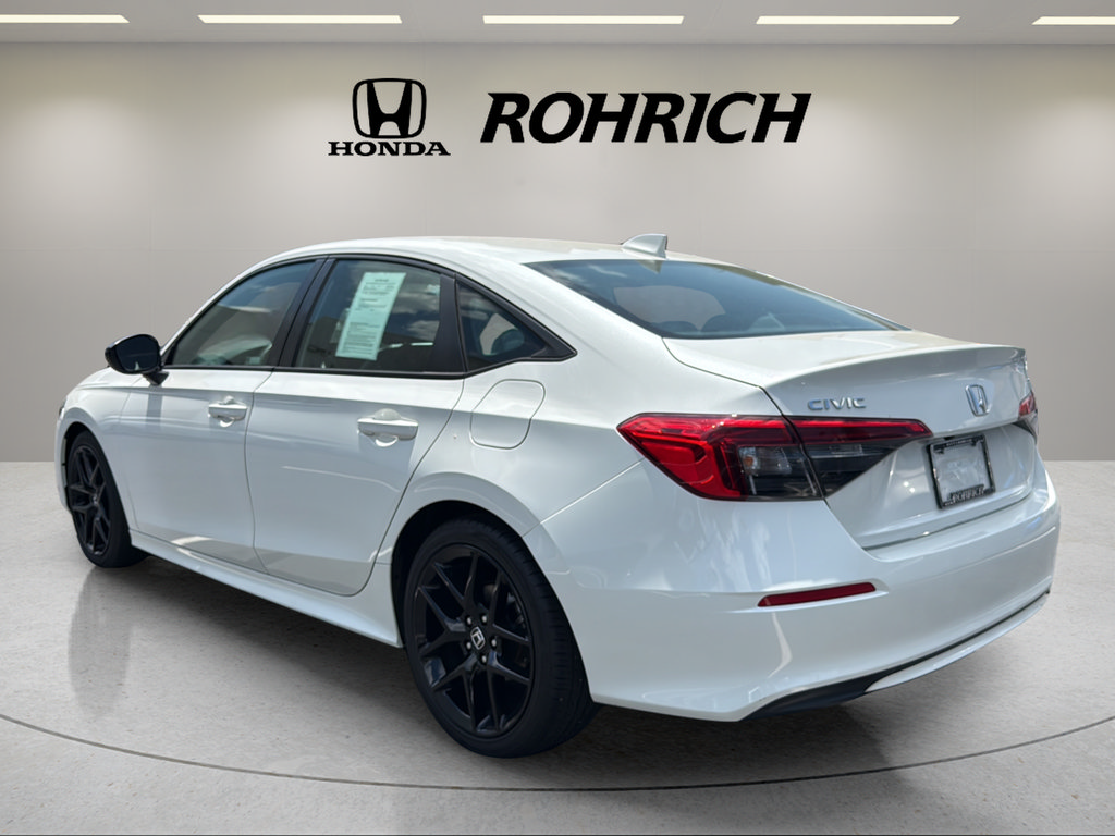 Used 2023 Honda Civic Sport image 8