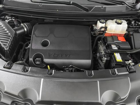 Used 2023 Chevrolet Traverse Premier w/ Redline Edition image 49