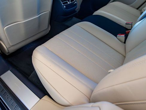 New 2026 Bentley Flying Spur V8 AWD/4WD image 25