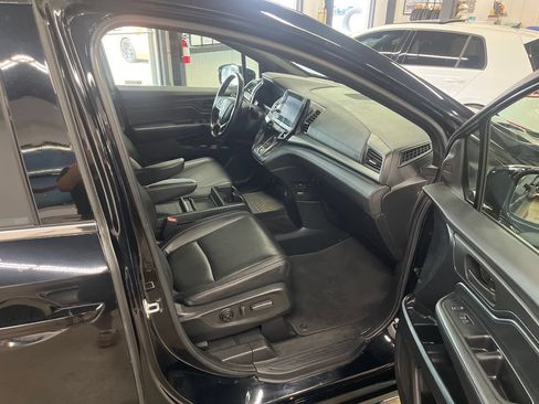 Used 2023 Honda Odyssey Sport image 37